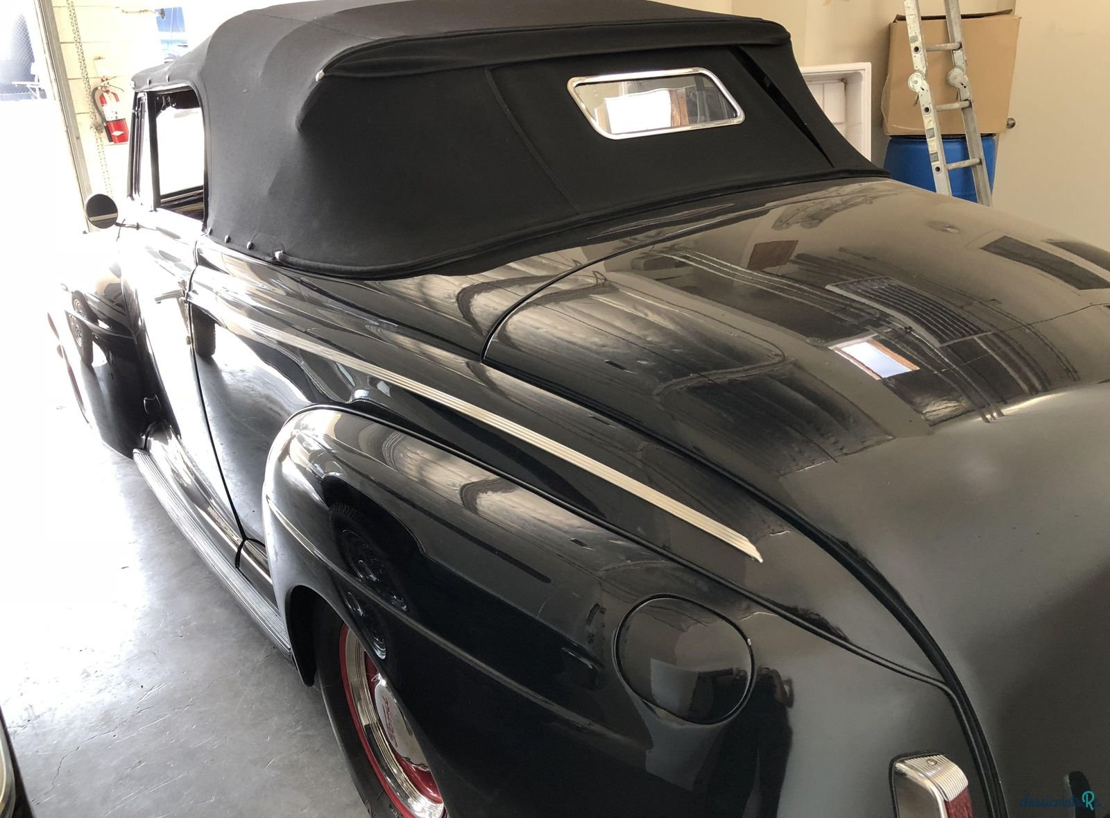 1941' Ford Super Deluxe photo #1