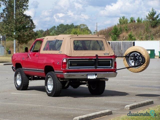 1979' Plymouth Trailduster photo #4