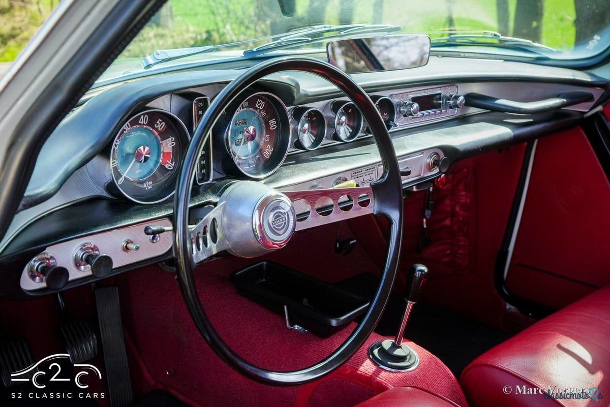 1965' Volvo P1800 photo #6