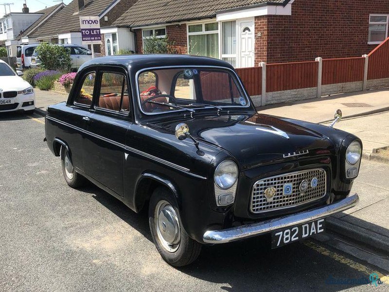 1958' Ford Anglia 100E photo #4