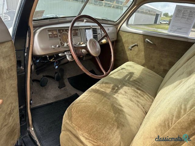 1940' Plymouth photo #3