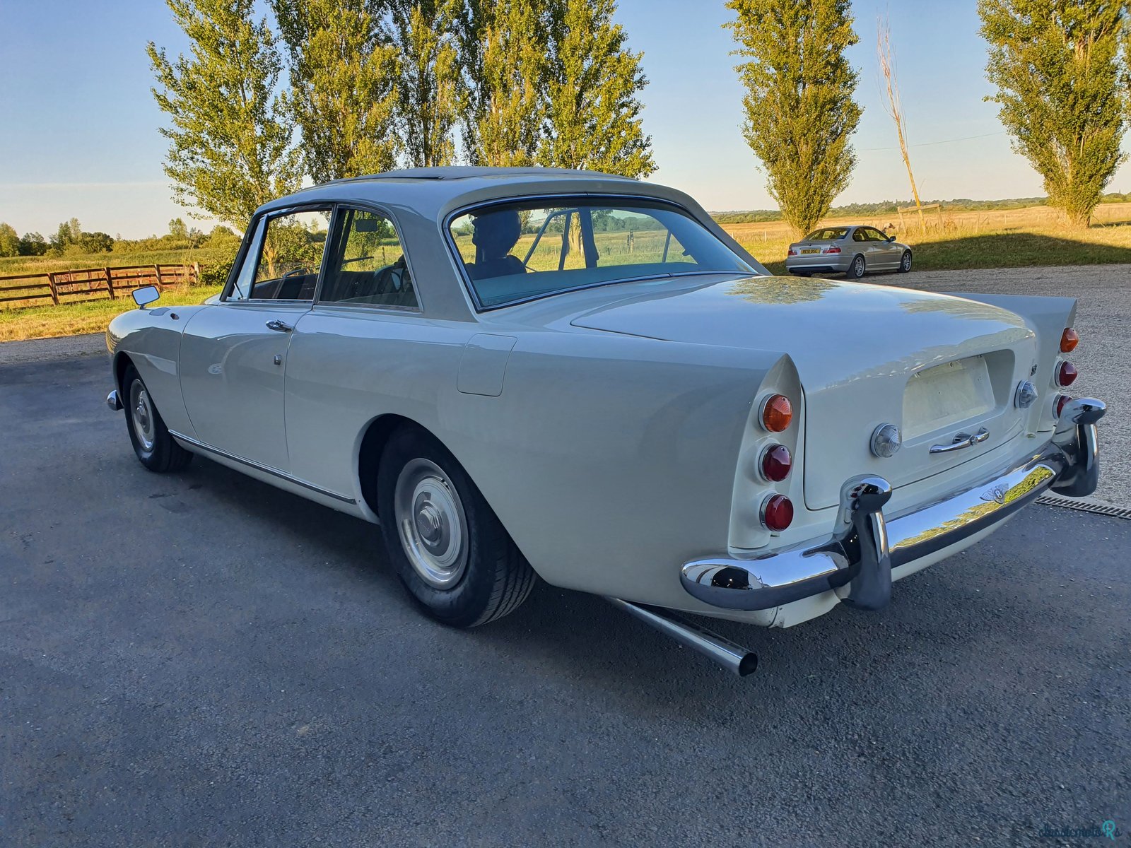 1963' Bentley S3 Continental photo #4