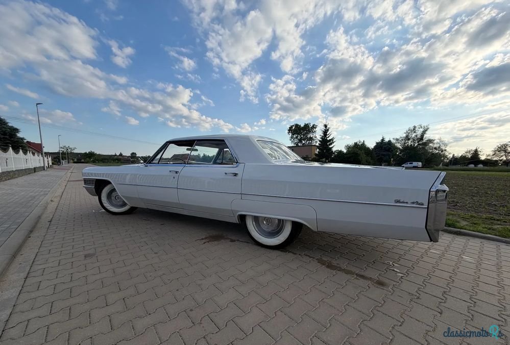1965' Cadillac Deville photo #3
