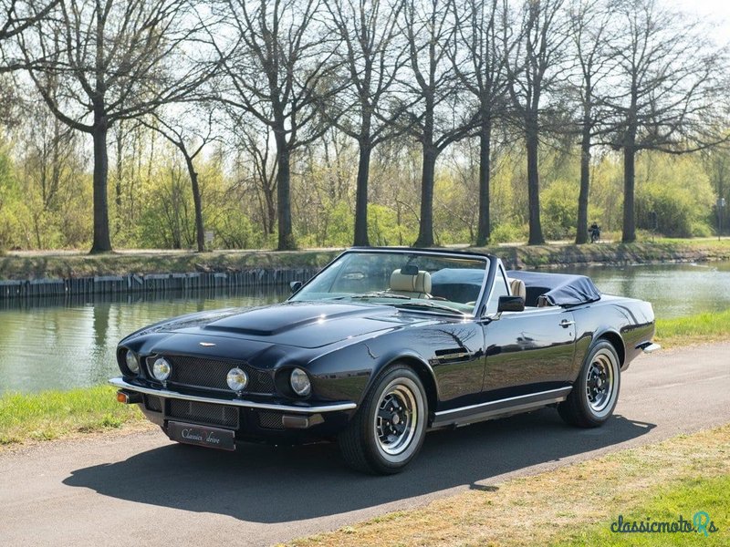 1979' Aston Martin V8 Volante photo #1