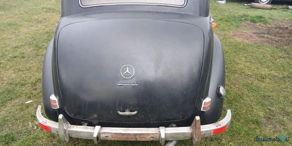 1952' Mercedes-Benz W187 220 photo #4