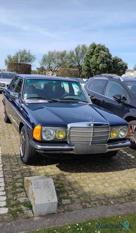 1981' Mercedes-Benz 240 photo #1