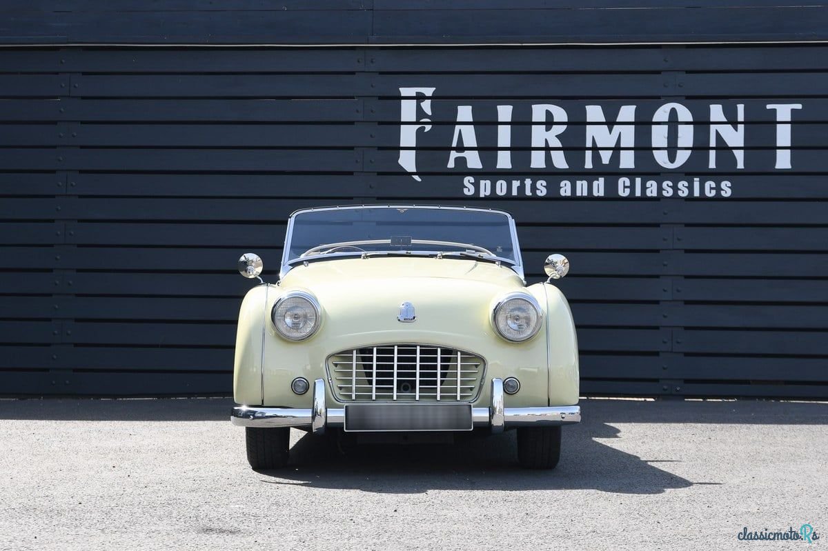 1957' Triumph TR3 photo #2