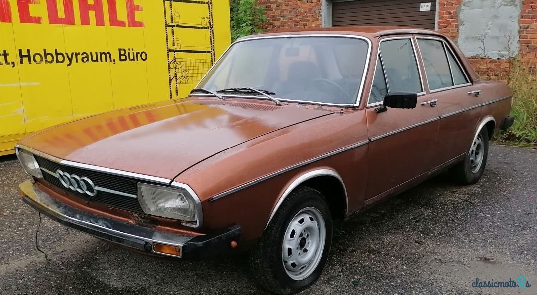 1975' Audi 100 photo #1