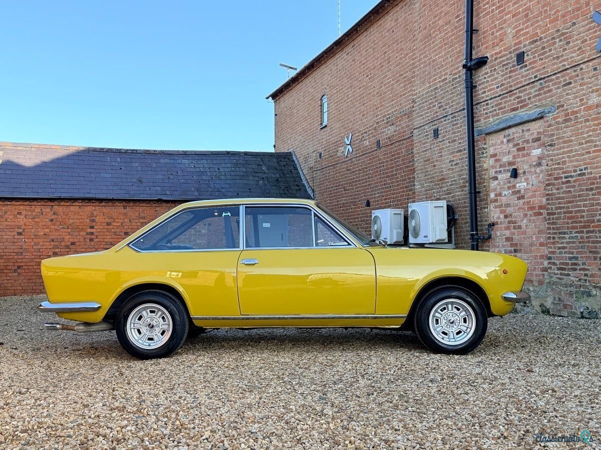 1971' Fiat 124 photo #2