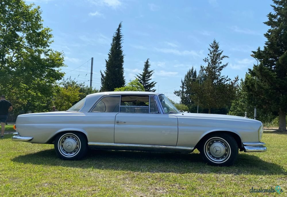 1961' Mercedes-Benz 220 Se photo #3