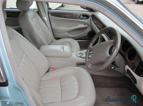 2000' Jaguar XJ8 Executive photo #1