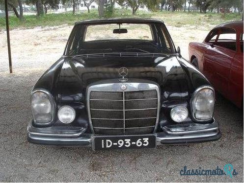 1967' Mercedes-Benz 250 S photo #2