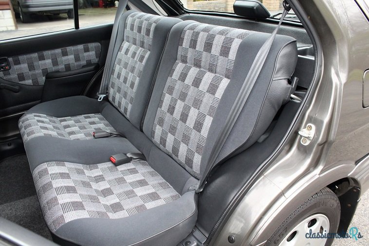 1990' Subaru Justy photo #5