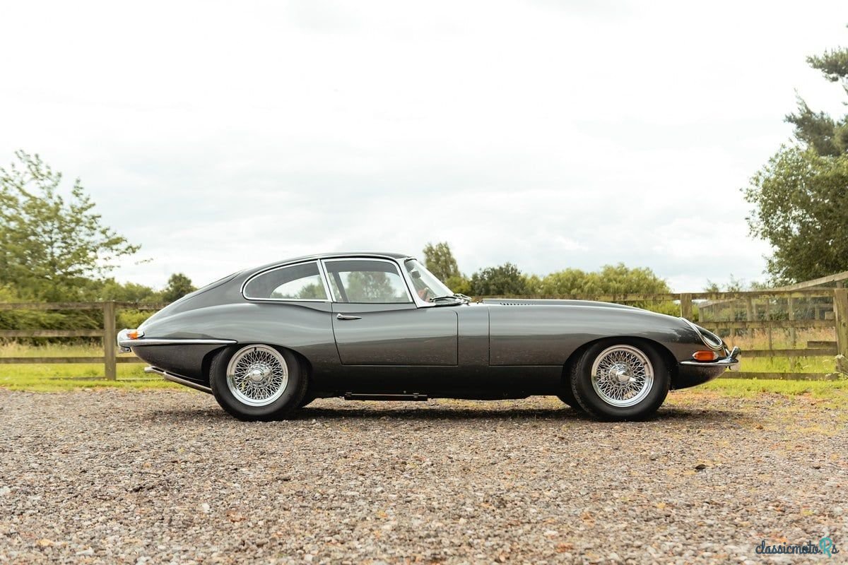 1964' Jaguar E-Type photo #2