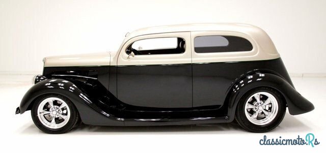 1935' Ford photo #2