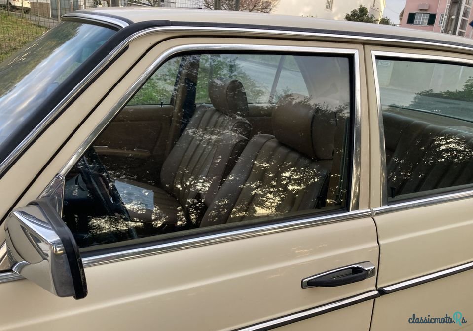 1973' Mercedes-Benz 240 photo #5