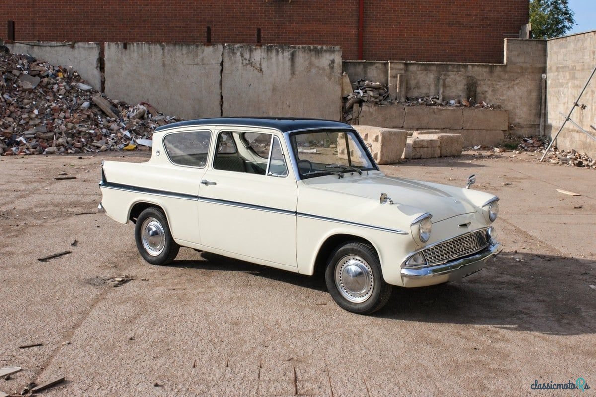 1964' Ford Anglia photo #6