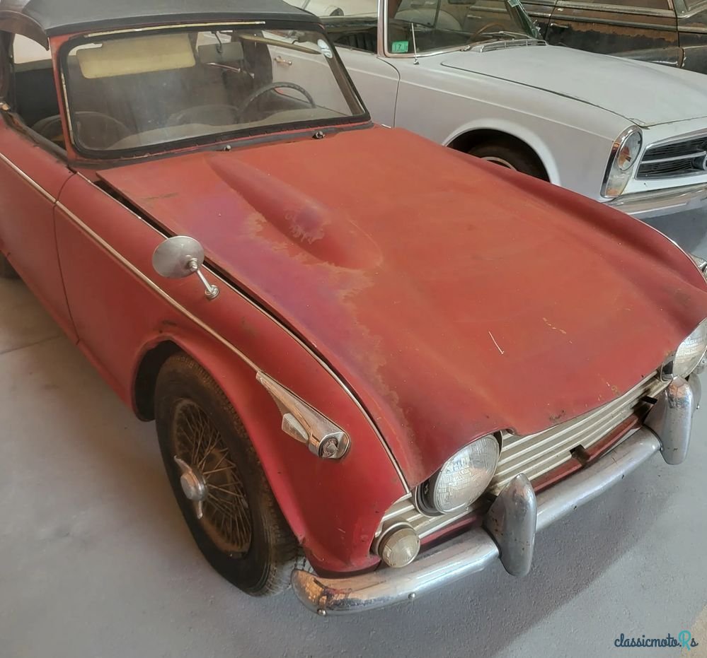 1965' Triumph TR4 photo #3