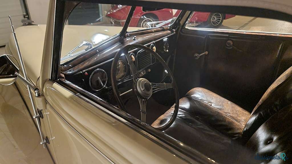 1938' Ford De Luxe photo #4