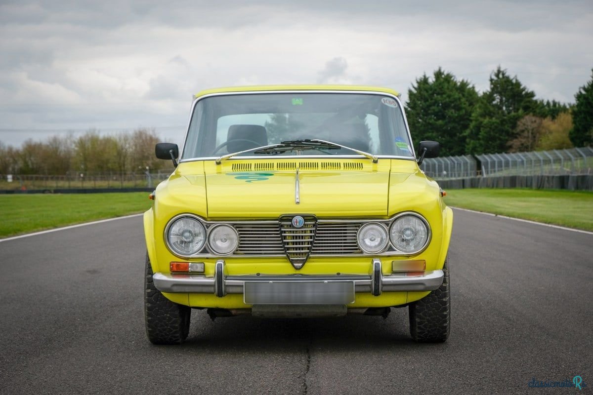 1968' Alfa Romeo Giulia photo #3