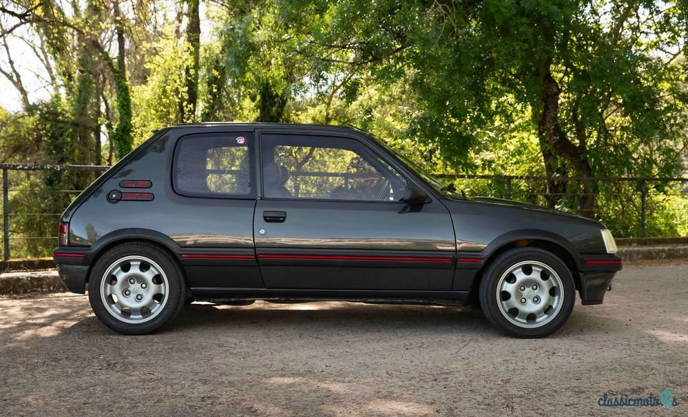 1984' Peugeot 205 1.6 Gti photo #3