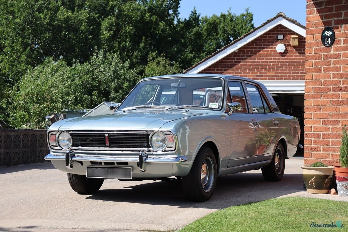 1967' Ford Cortina photo #4