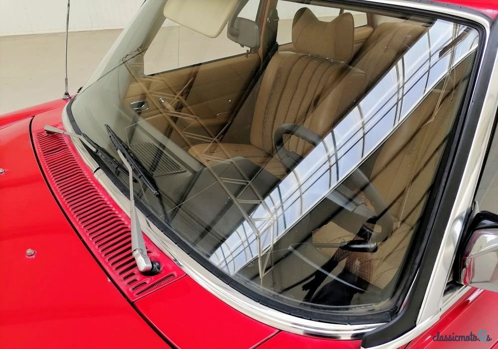 1976' Mercedes-Benz W115 photo #4