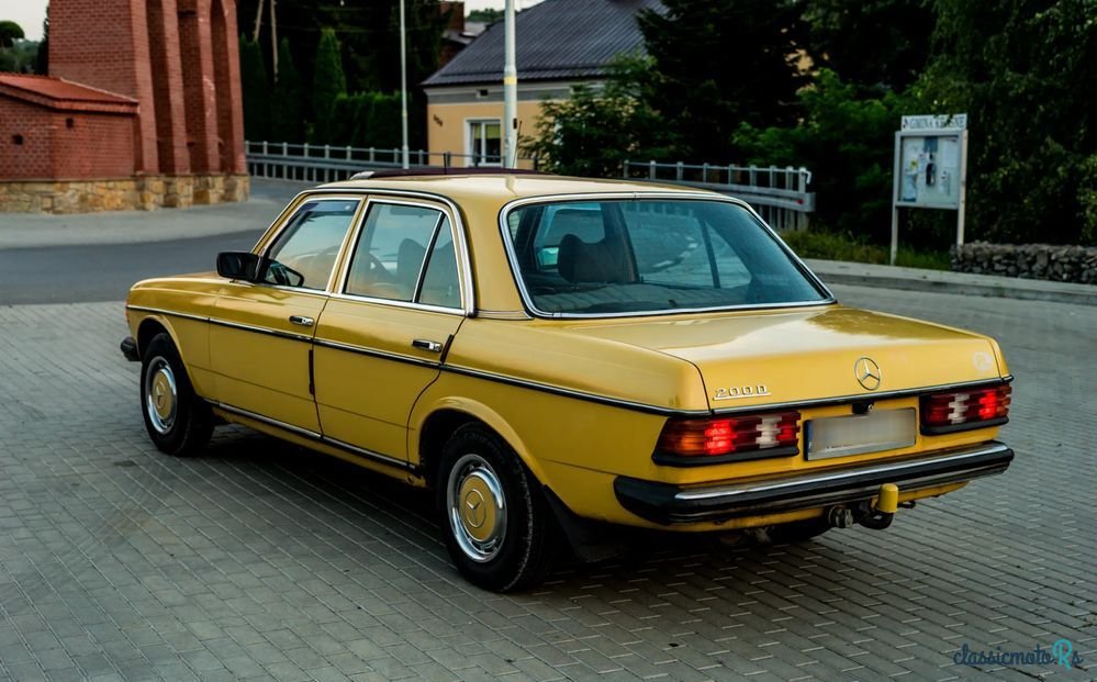 1978' Mercedes-Benz W123 photo #6