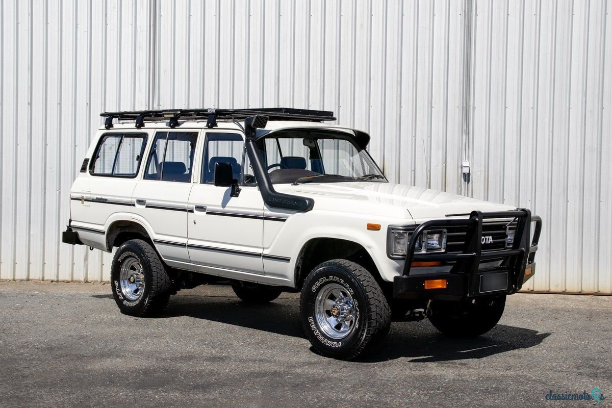 1989' Toyota Land Cruiser photo #1