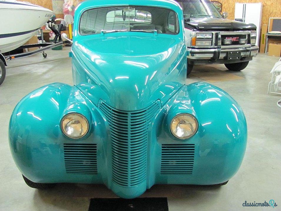 1939' Oldsmobile Custom photo #4