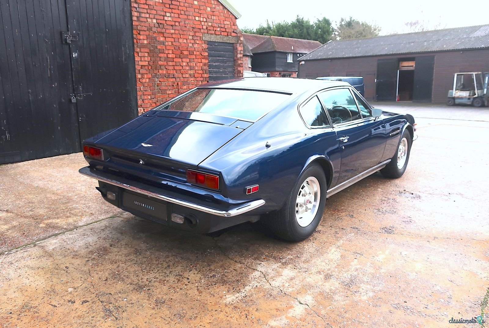 1976' Aston Martin V8 Coupe photo #3