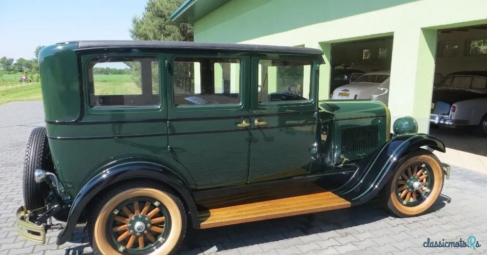 1928' Chrysler photo #1