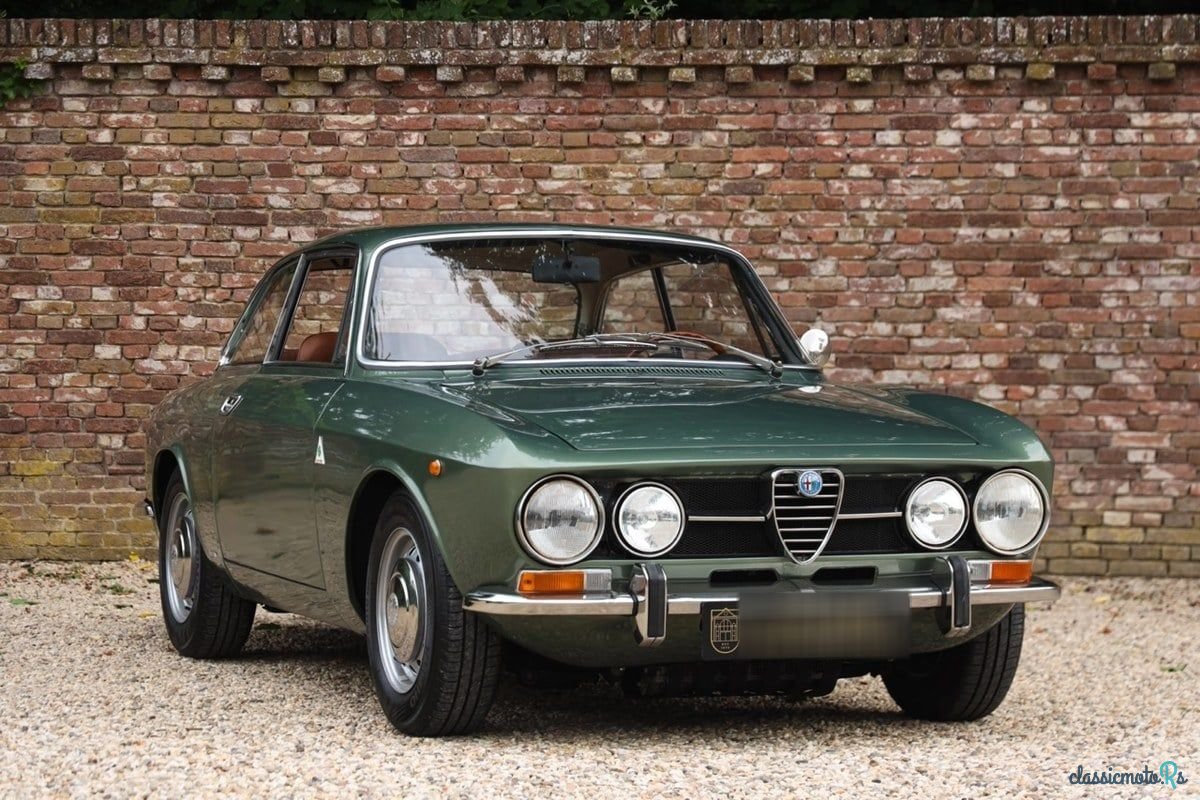 1971' Alfa Romeo 1750 photo #2