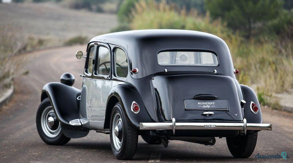 1954' Citroen 11 photo #2