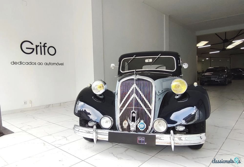 1951' Citroen Traction Avant photo #4