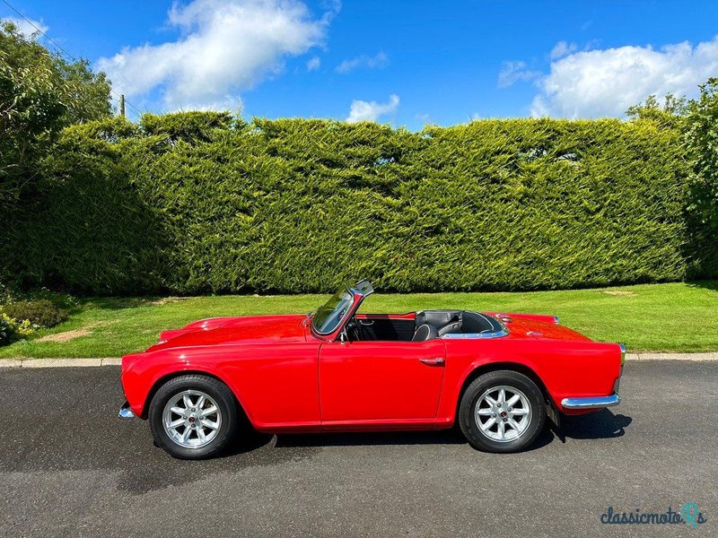 1965' Triumph TR4 photo #6