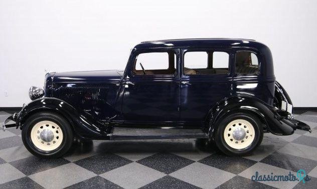 1934' Plymouth photo #3