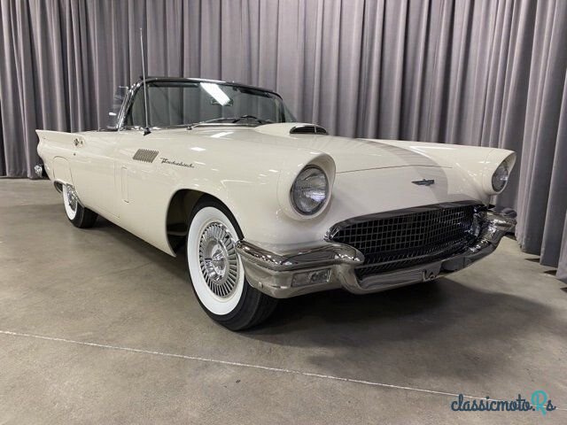 1957' Ford Thunderbird photo #4