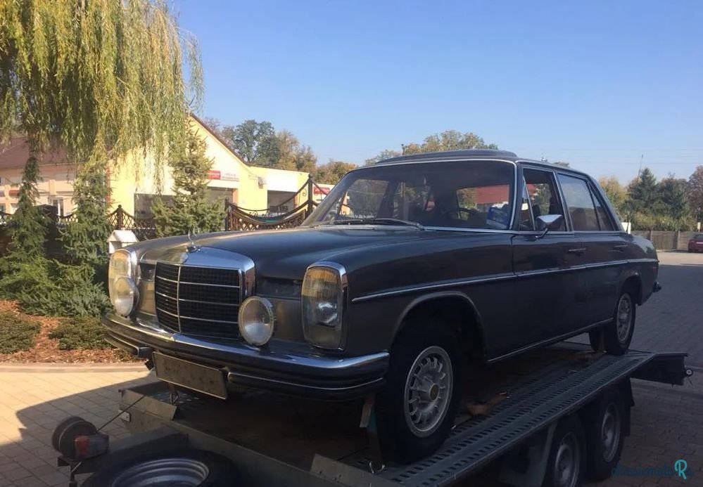 1970' Mercedes-Benz W114 photo #1