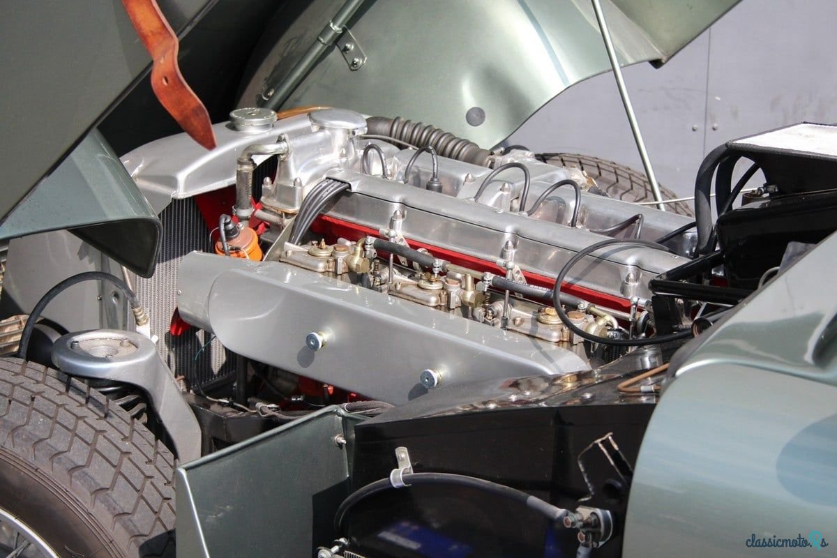 1955' Aston Martin Db2/4 photo #4