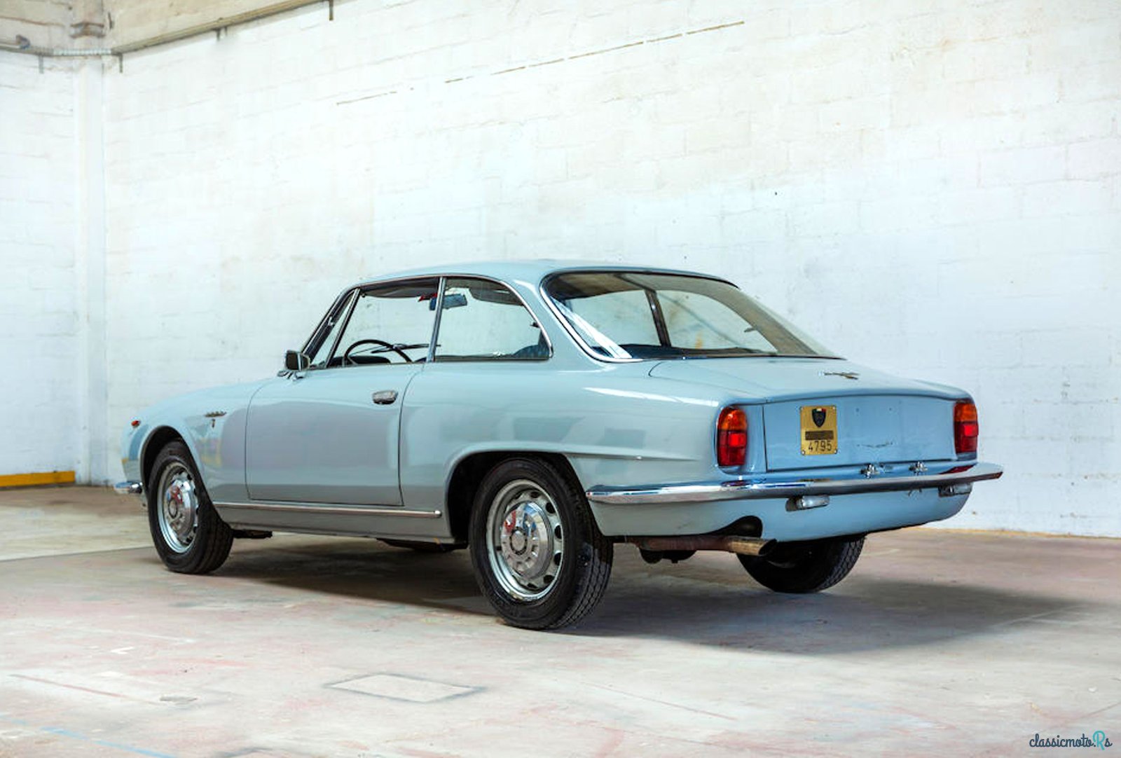 1963' Alfa Romeo 2600 photo #4