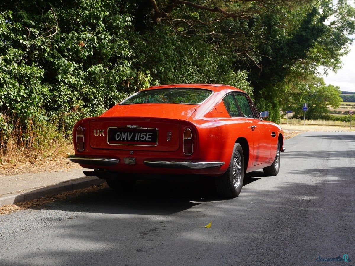 1967' Aston Martin DB6 photo #6
