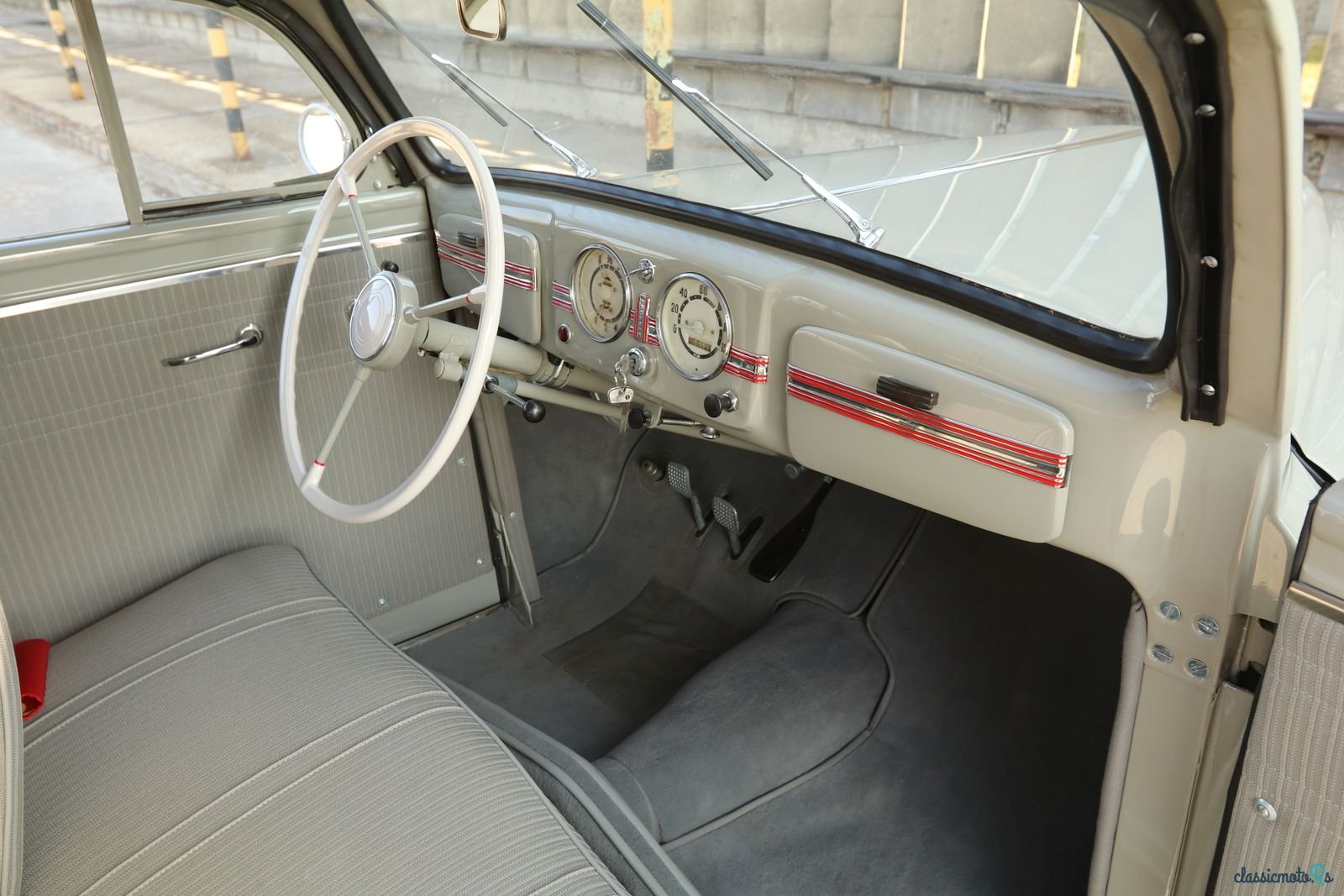 1949' Moskvitch 400 photo #5