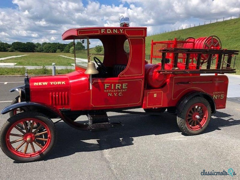 1925' Ford Model T Fire Truck photo #2