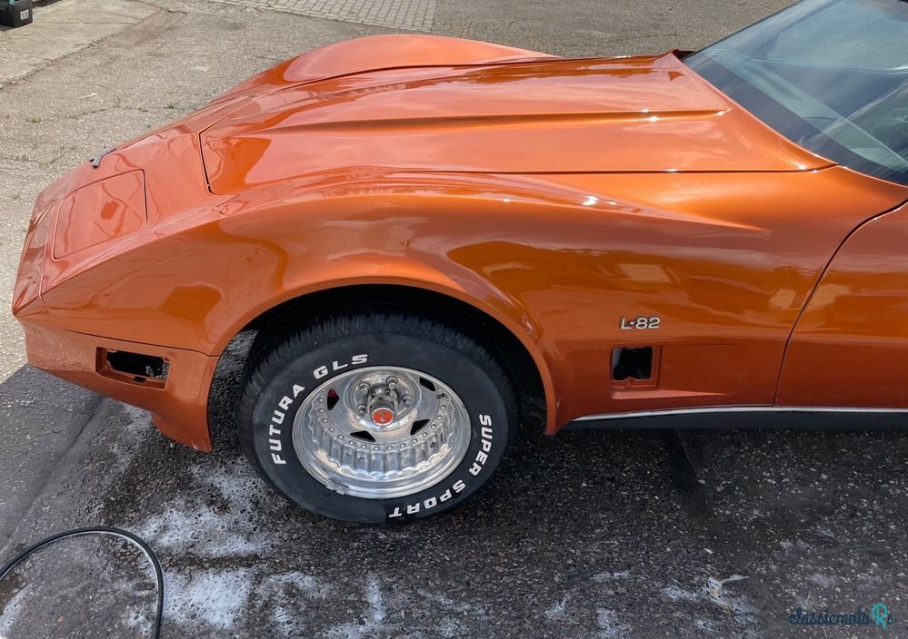 1980' Chevrolet Corvette photo #3