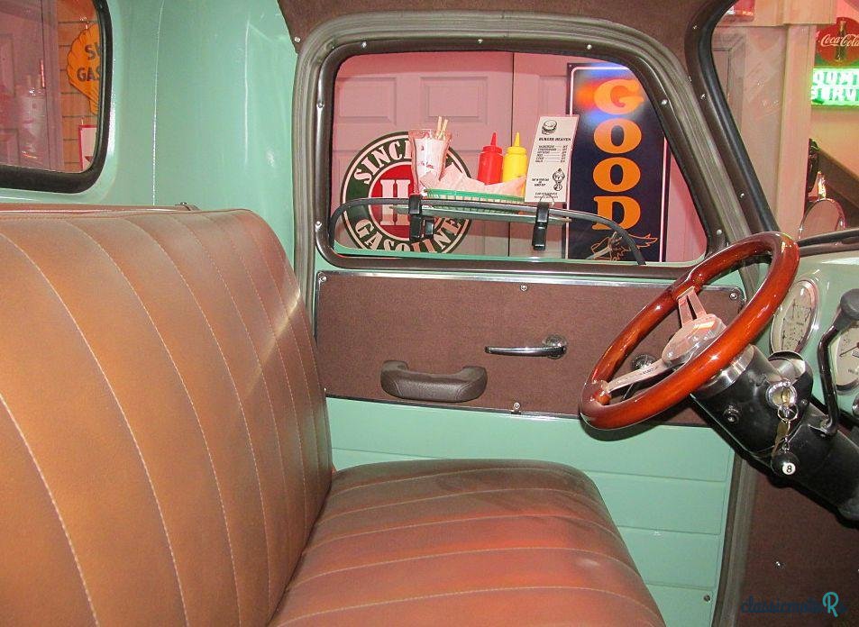 1950' Chevrolet 3100 photo #3