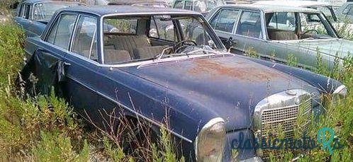 1968' Mercedes-Benz 280 W108 photo #3