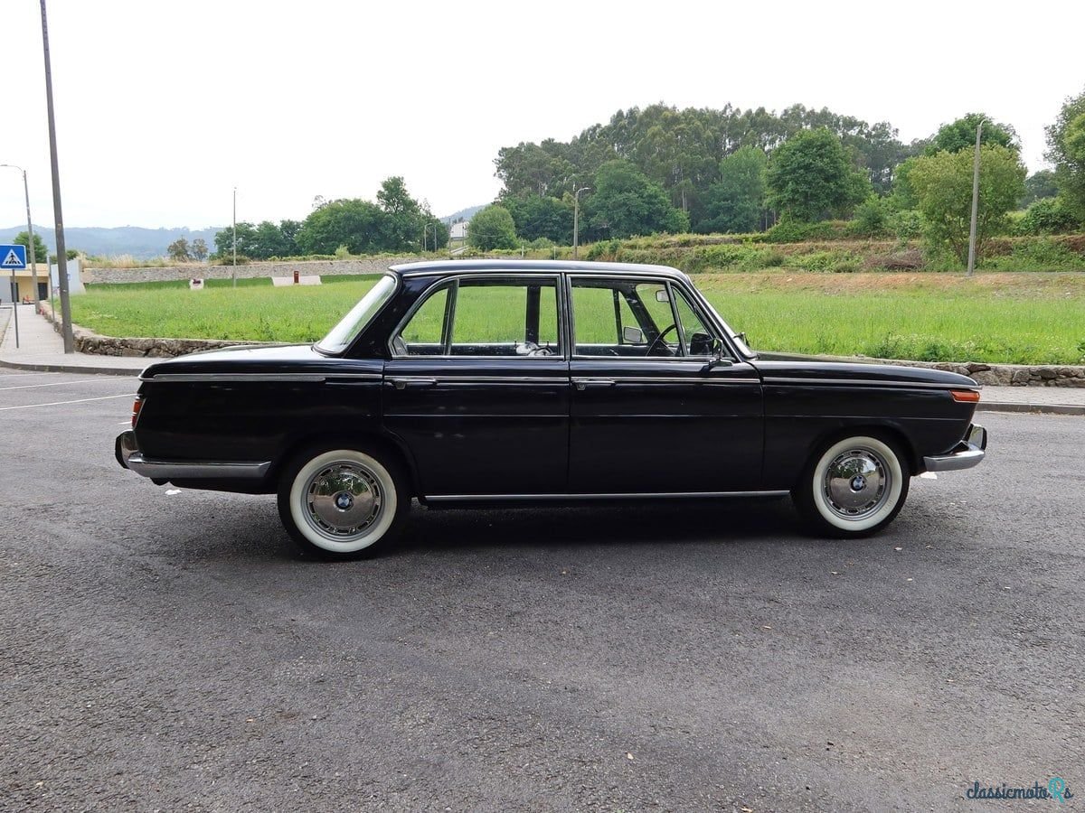 1975' BMW 2000 photo #4