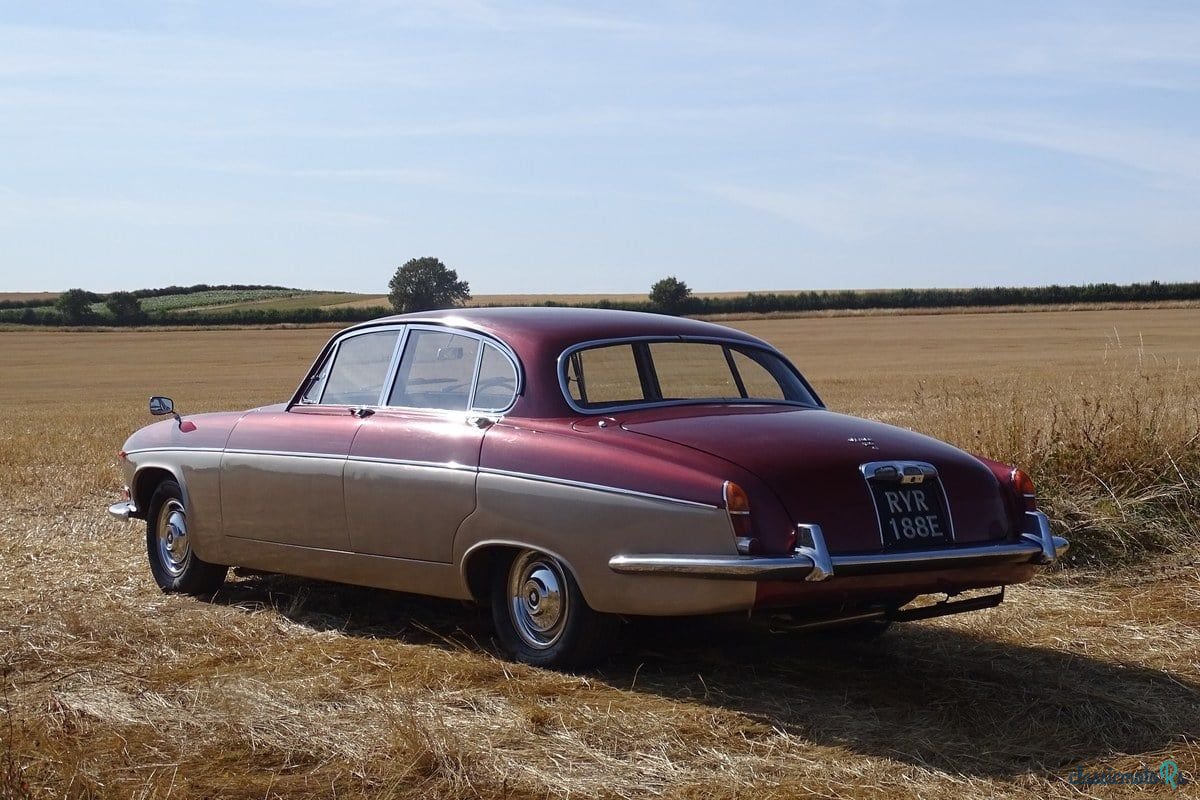 1967' Jaguar 420G photo #4
