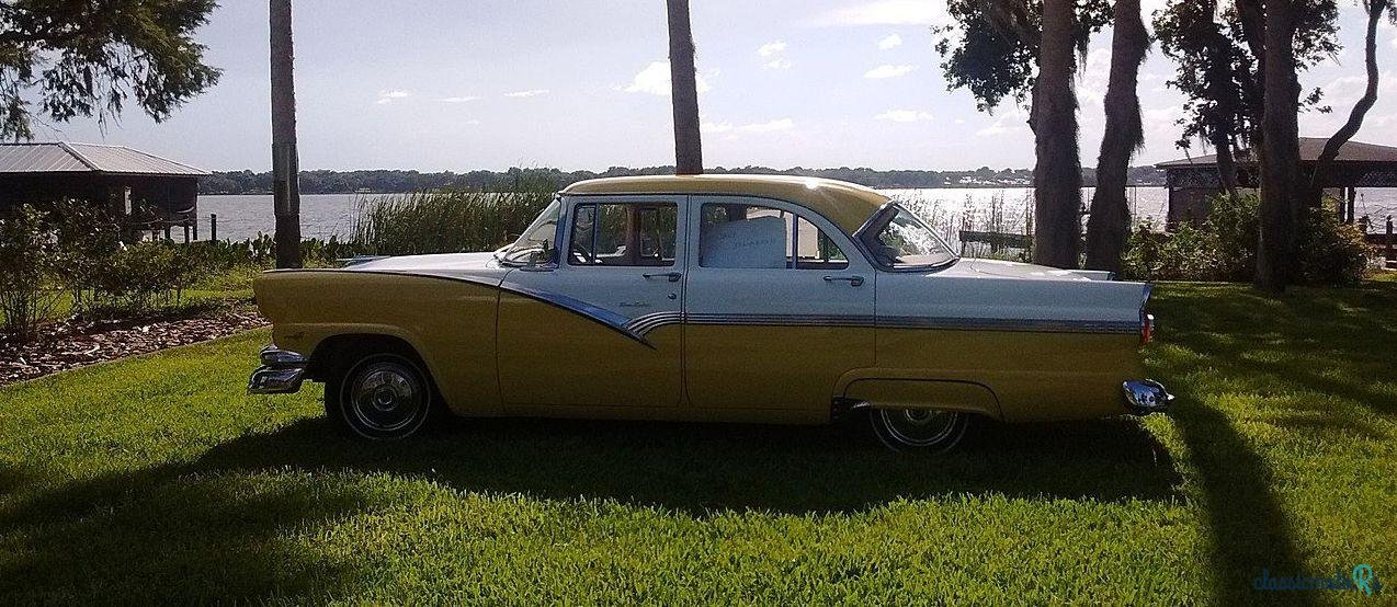 1956' Ford Fairlane photo #1